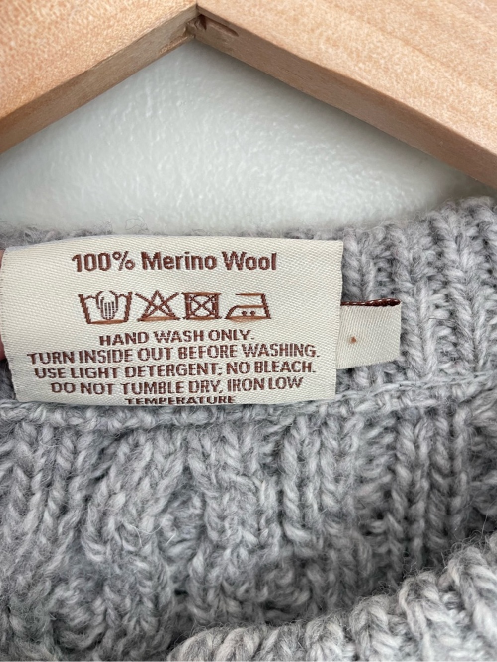 SAOL Ireland Aran 100% Merino Wool Cable Knit Cardigan Size Small Cottagecore - Picture 7 of 11
